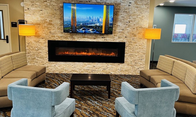 Lake Delton Hotel | Sleep Inn & Suites Lake Delton-Wisconsin Dells Newly Renovated 2024