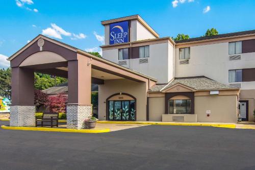 Austintown Hotel | Sleep Inn