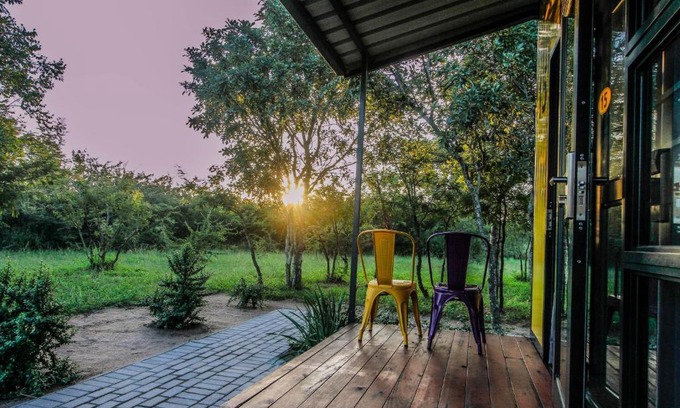 Thorny Bush Game Reserve Hotel | SleepOver Orpen Gate