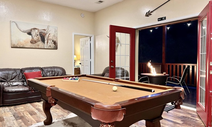 Alto Casa | Sleeps 10, 5BD, 4BT, HOT Tub, Pool Table, Near Winter Park & Ski