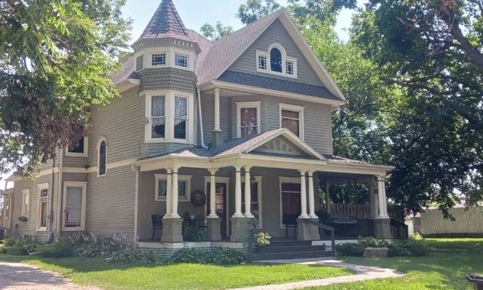 Dexter Casa | The Victoria .... 4 habitaciones .... 20 min de West Des Moines ..