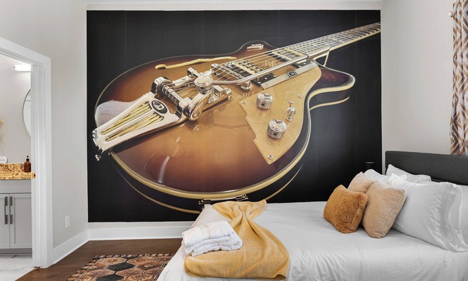 Nashville Casa | Sleeps 15 - Pet Friendly! Hot Tub/Full Gym/Poker - Near Broadway