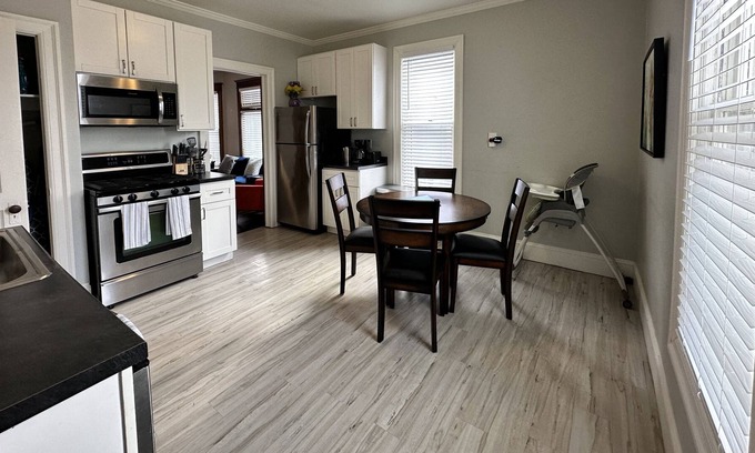 Minneapolis Casa | Sleeps 5☆2 bed☆Lower Duplex☆1.5mi to☆City Laundry