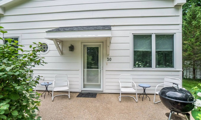 South Haven Villa | Resort familiar en el lago Michigan - Patio 30