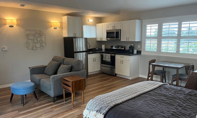 Santa Rosa Apartamento | Slice of Heaven in West Santa Rosa