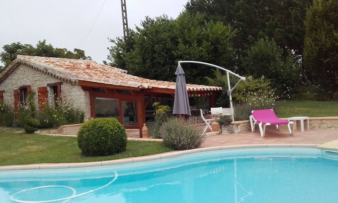 Lauzerte Casa | Pequeña casa independiente con piscina