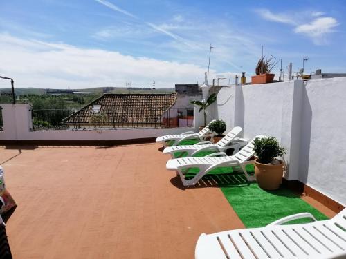 San Francisco-Ribera Casa | SMALL ROOM TO SLEEP 2 PEOPLE IN SHARED APARTMENT. TYPICAL AND QUIET DISTRICT