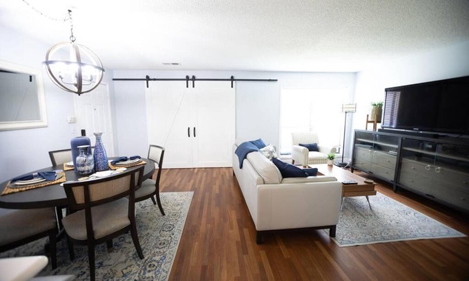 Buckhead Apartamento | Smooth 2/2 Condo in Buckhead, ATL