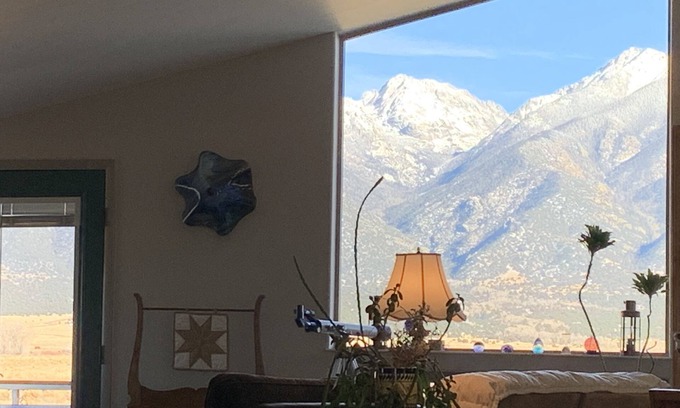 Crestone Apartamento | Snow Capped MTN View & Starry Nites: 1 hour to Great Sand Dunes & Monarch Skiing