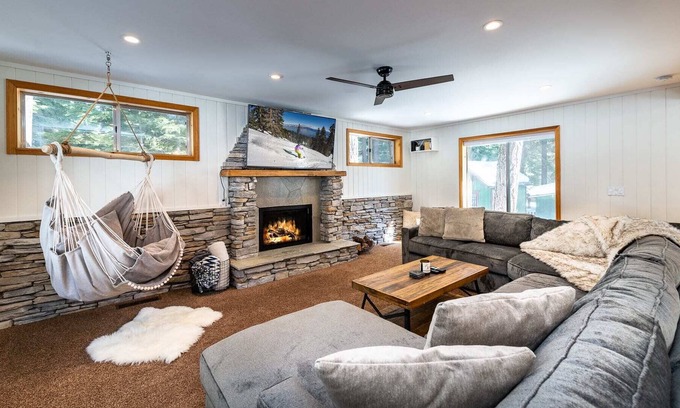 Ridgewood Cabina | Snow Flower Haven - Newly Remodeled w/ Hot Tub!