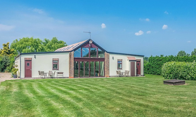 Great Hatfield Cabaña | Snowdrop Cottage - W43121