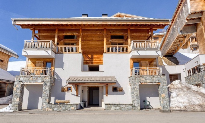 Flaine Chalet De Esquí | Chalet nevado con vistas