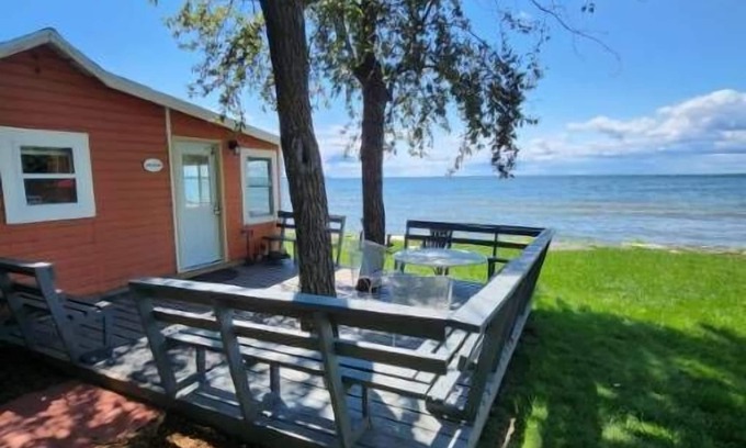 Sturgeon Bay Cabaña | Última hora especial 5 / 18-5 / 20 2017 2 noches min. 20% Disct. llame al 920-743-2337