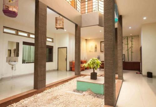 Surabaya Casa | Soerabaja Place Guest House