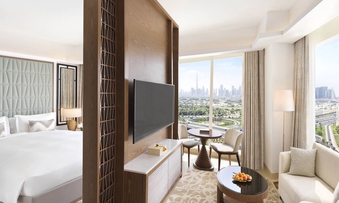 Bur Dubai Hotel | Sofitel Dubai The Obelisk