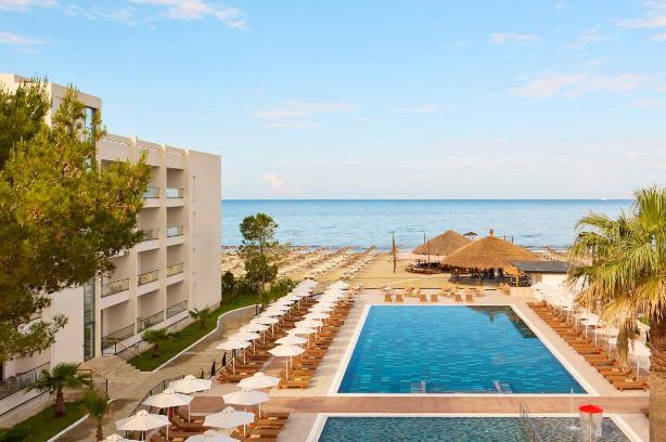 Durres Complejo | Sol Tropikal Durrës