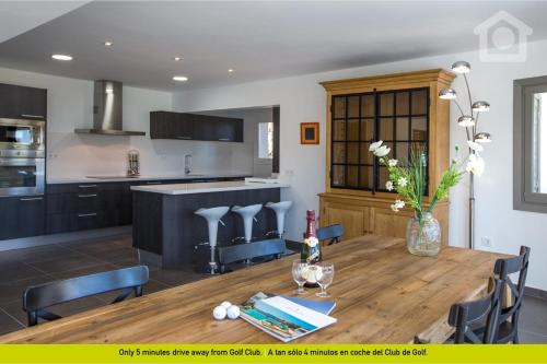 Pinar del Advocat Villa | SolHabitat Villa Moraira Golf