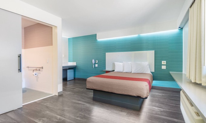 Los Angeles Hotel | Solo Motel - Broadway