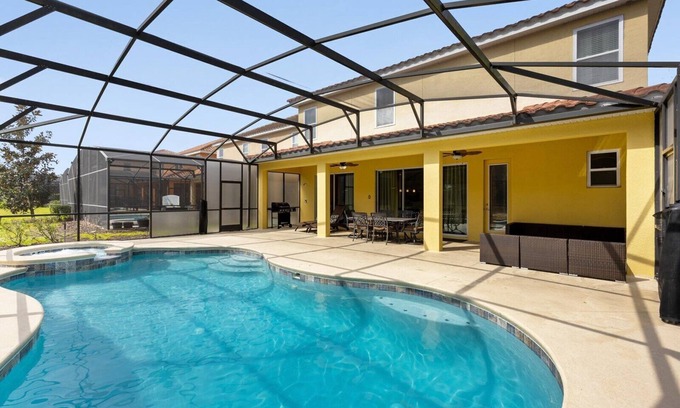 Sunridge Woods Casa | Solterra 10 Bed Luxury Oasis. 5252