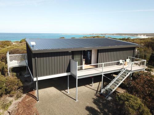 Newland Casa | Sommerhus Danish inspired beach front retreat
