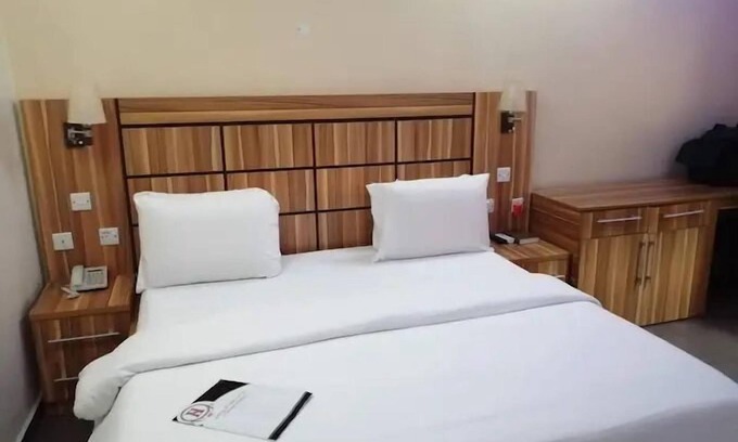 Warri Hotel | Sonamoni Hotel