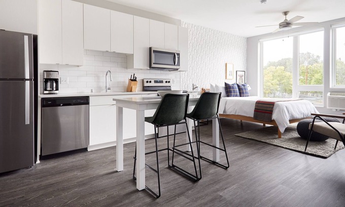 Minneapolis Apartamento | Sonder at LUNA | Studio Apartment