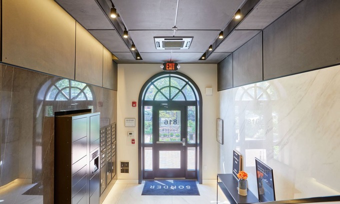 Navy Yard Apartamento | Sonder Callisto | Two-Bedroom Apartment