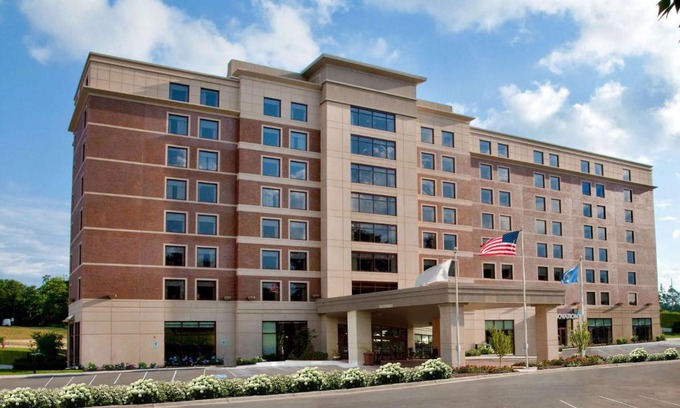Wauwatosa Hotel | Sonesta Milwaukee West Wauwatosa