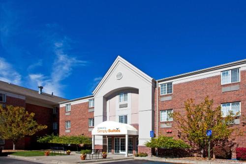 Southfield Hotel | Sonesta Simply Suites Detroit Southfield