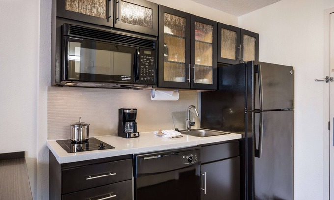 Tempe Hotel | Sonesta Simply Suites Phoenix Tempe