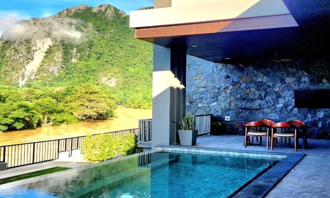 Vang Vieng Villa | Song View Pool Villa