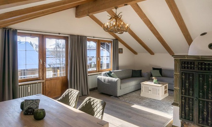 Sonthofen Apartamento | Sonnig, Balkon, Berge & im Herzen von Sonthofen JS1