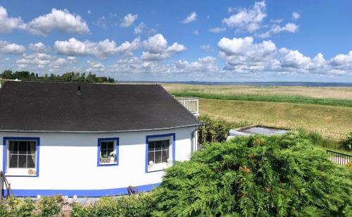 Monkebude Casa | Sonniges Strandhaus am Haff mit Wasserblick für 2-4 Personen