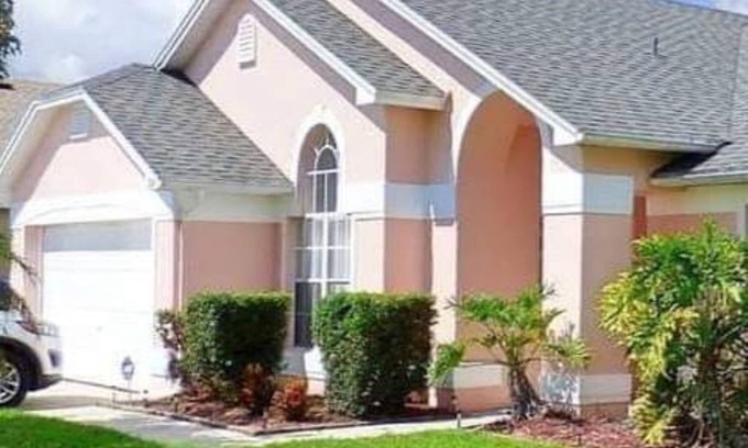 Country Creek Estates Villa | Sonshines Florida Villa Peaceful Getaway and Pool. 5* reviews on Trip Advisor