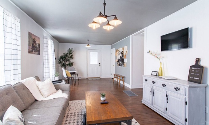 Stone Lake Casa | Soo Line Rail House - Downtown Stone Lake - Trail Acc