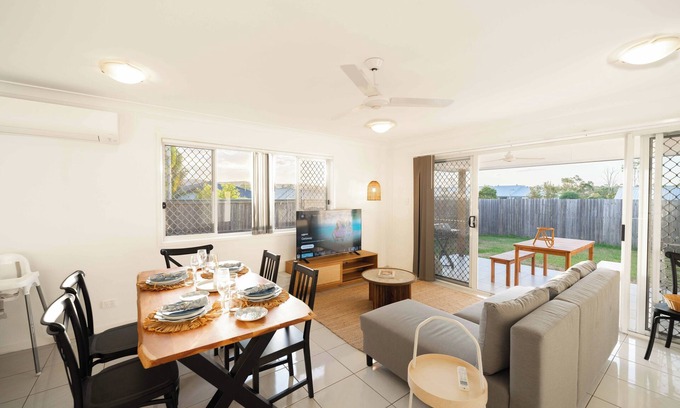 Yarrabilba Casa | Soothing 4-bedroom house with AC in Yarrabilba