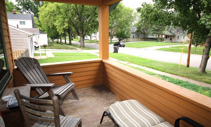 Ames Casa | Soothing bungalow with ping pong in charming Ames