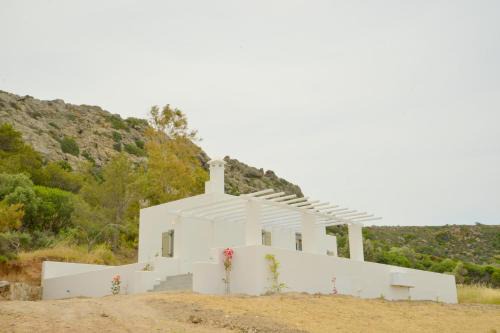 Milos Casa | Sophia's Ralaki Cottage