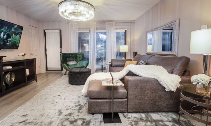 Old East Dallas Condominio | A completar