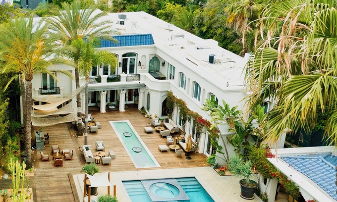 The Flats Casa | Sophisticated Grand Mansion in Prime Beverly Hills