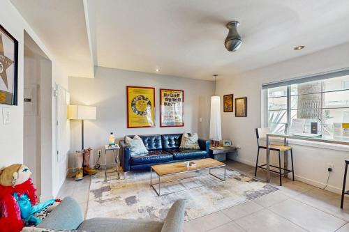 Old Las Palmas Hotel | Sordid Lives Condo Permit# 3202