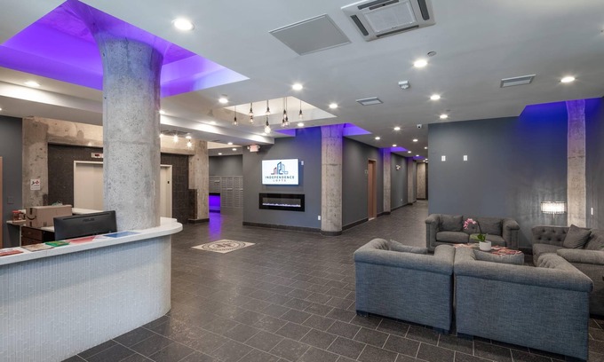 West Poplar Apartamento | Sosuite 2BR Apt w Balcony W D Gym On-site Bar