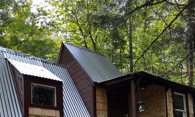 Sebec Cabina | Soul Retrieve-Hill Hobo Haven