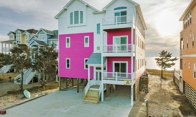 Avon Casa | Soundfront 10BR/11BA home - Prime windsports access, private pool, hot tub ★★★★★