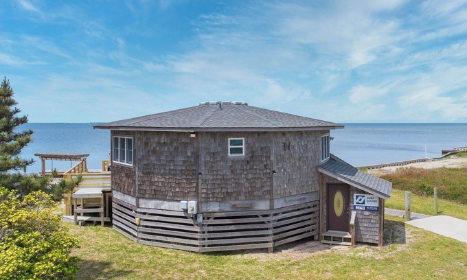 Brigands' Bay Casa | Soundfront Dog Friendly Tiki Hut w/ Hot Tub, Smart TVs, and Private Sound Access