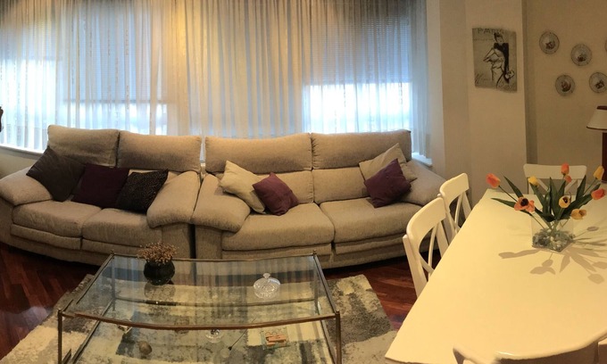 O Milladoiro Condominio | Bonito, cómodo y equipado apartamento en Compostela Sur.