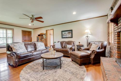 Franklin Casa | Southall Cottage 3bd Serene Outdoor Space