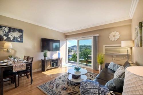 Carlsbad Casa | Southern Exposure with Private Balcony