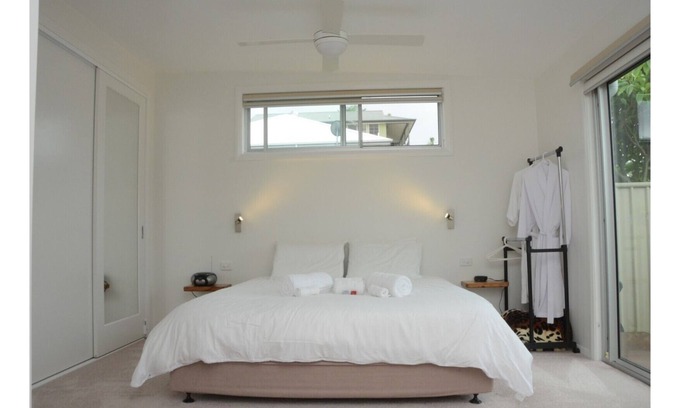 Bulli Casa | Southview Stop Over room
