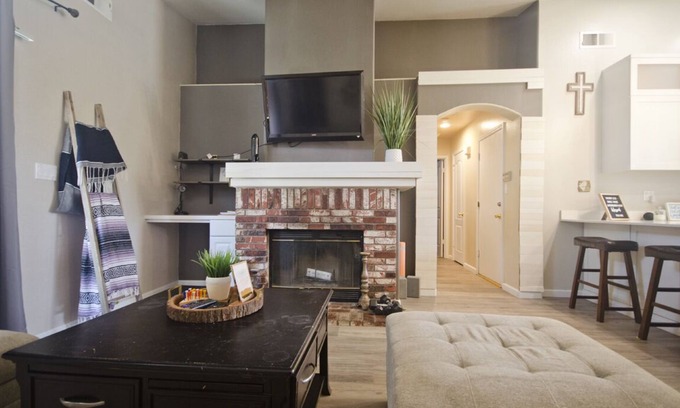 Greenacres Casa | Southwest 2 Bedroom 1 Bathroom house Pets Ok